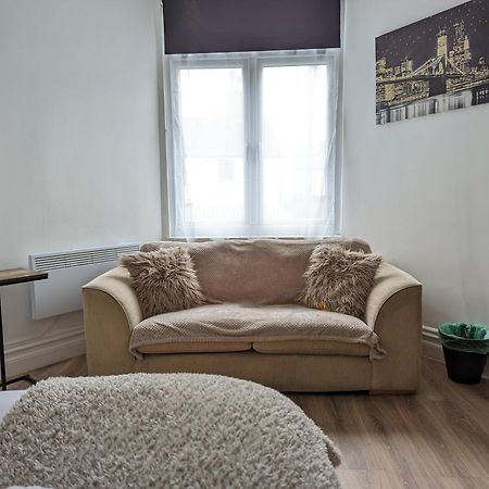 Serene 1 Bedroom Flat In Roath Cardiff Luaran gambar