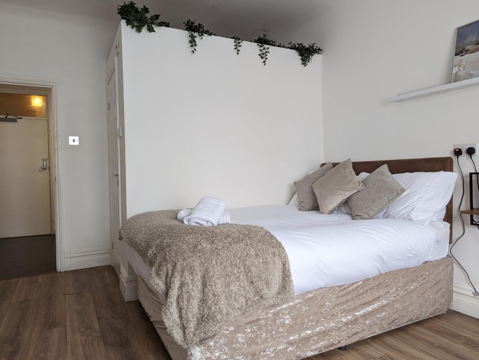Serene 1 Bedroom Flat In Roath Cardiff Luaran gambar
